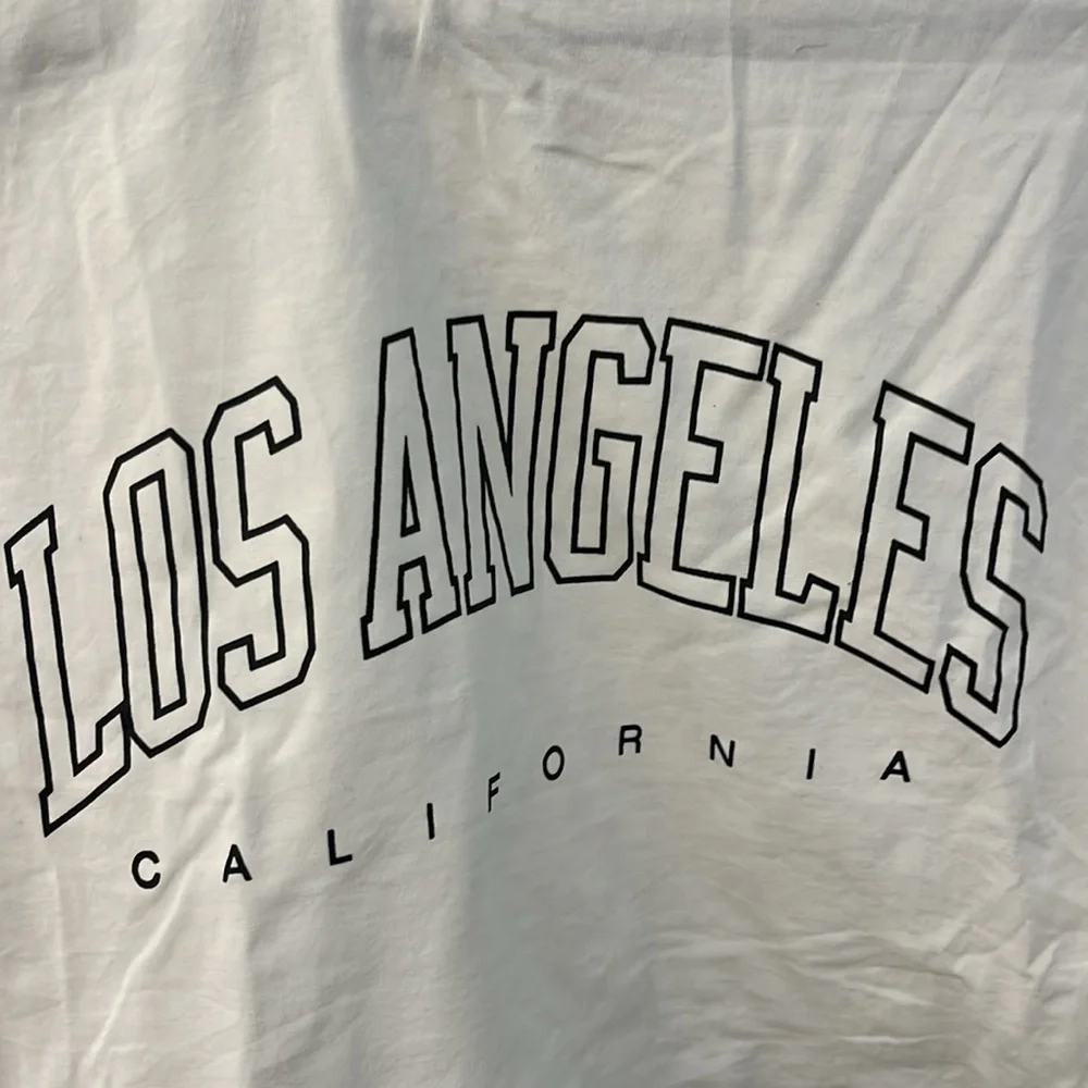 White cropped graphic tshirt. SHEIN size xs (US 2)